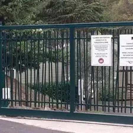 別荘 Paisible A Avec Piscine Partagee