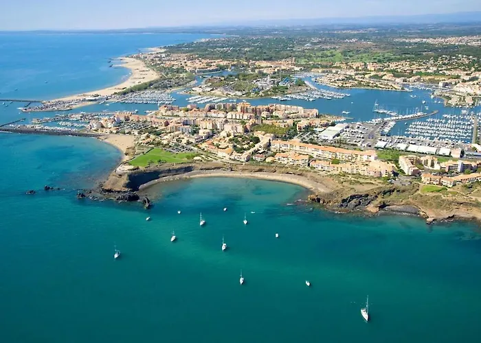 Paisible à Avec Piscine Partagée *