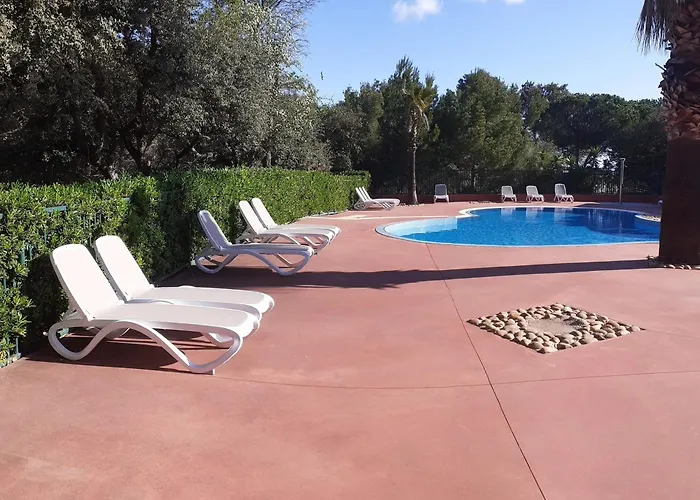 Paisible à Avec Piscine Partagée