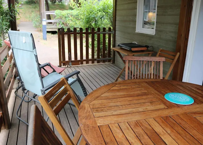 Paisible à Avec Piscine Partagée